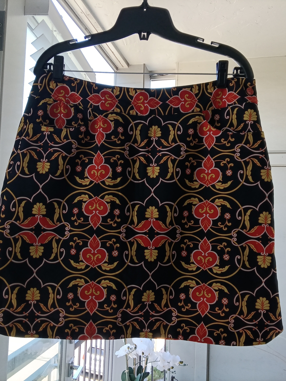 EP Pro Black EP Pro Golf Skort with Red and Gold Baroque Print Size 8